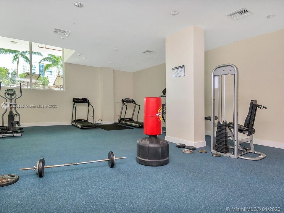 Recently Sold: $385,000 (1 beds, 1 baths, 678 Square Feet)