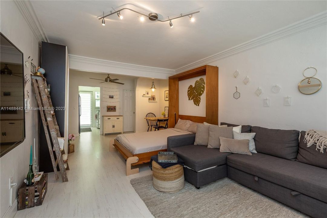 Недавно продано: $225,000 (0 спален, 1 ванн, 400 Квадратных фут)