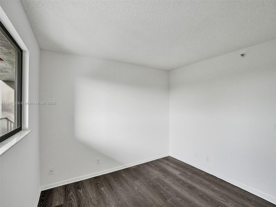 Recently Sold: $278,000 (2 beds, 2 baths, 1222 Square Feet)