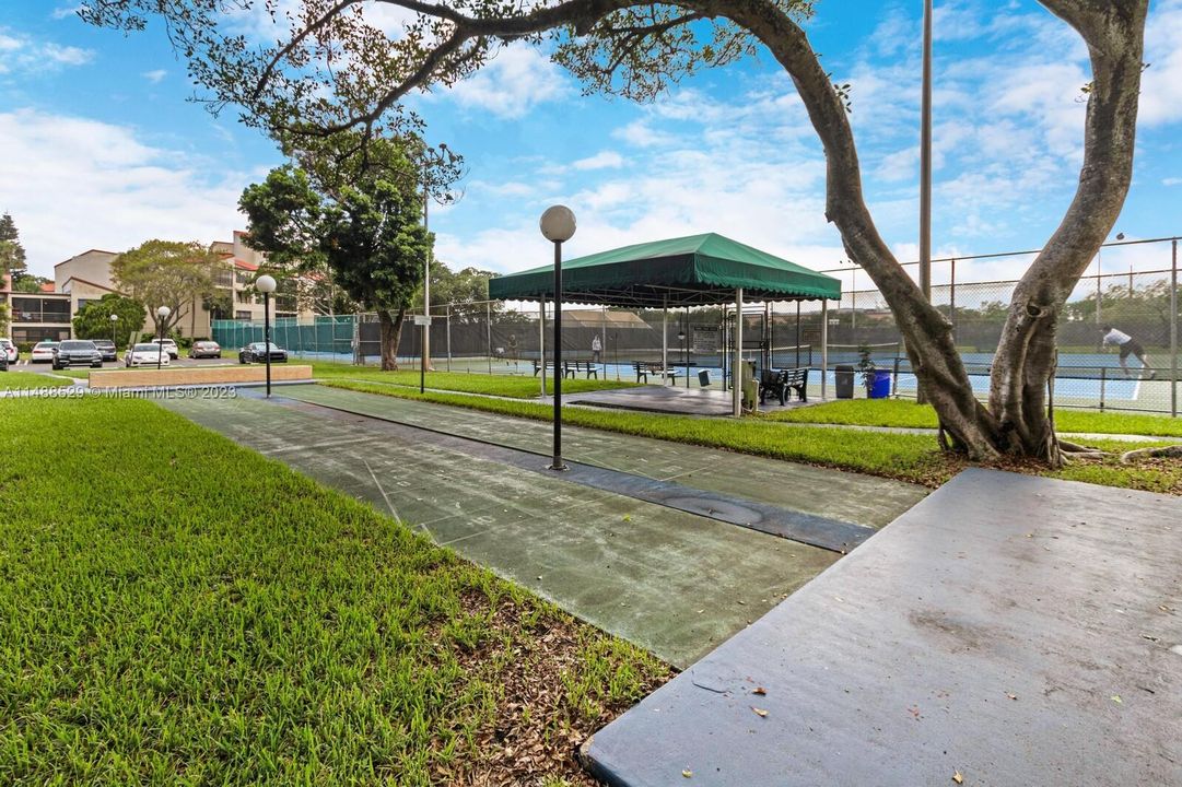 Recently Sold: $278,000 (2 beds, 2 baths, 1222 Square Feet)