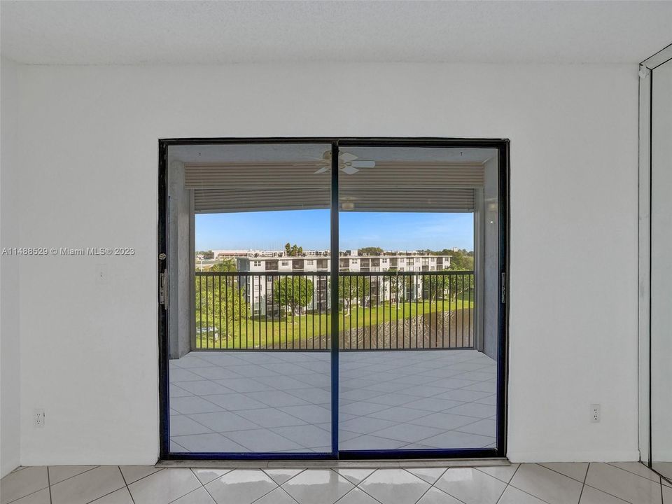 Recently Sold: $278,000 (2 beds, 2 baths, 1222 Square Feet)