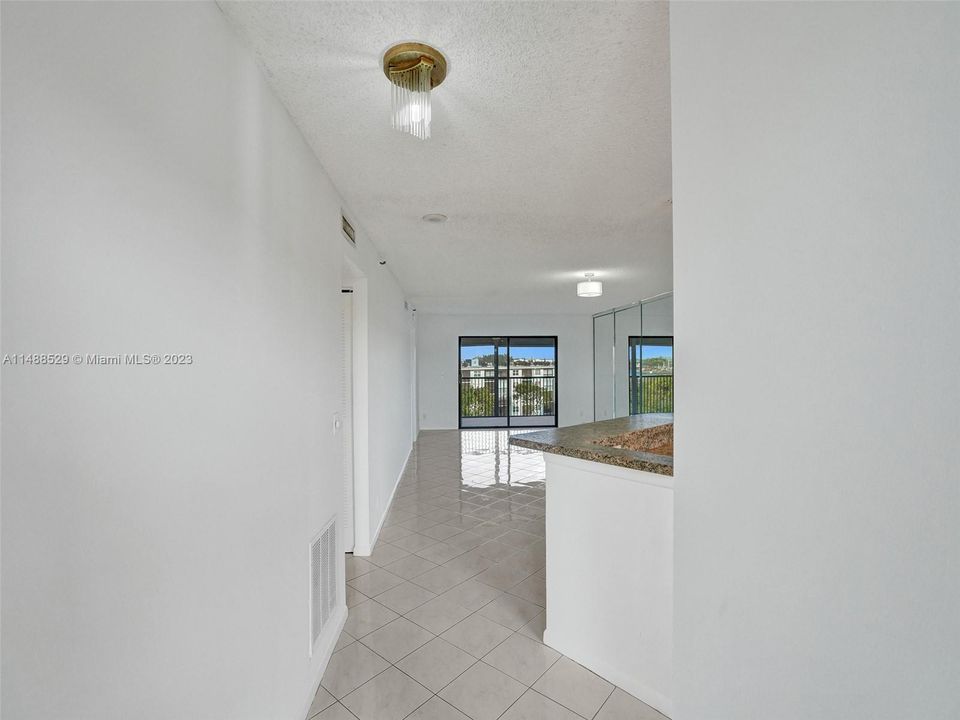 Recently Sold: $278,000 (2 beds, 2 baths, 1222 Square Feet)