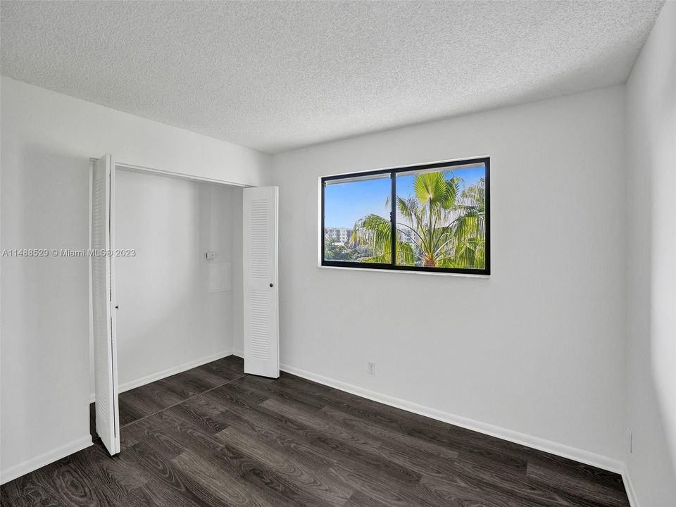 Recently Sold: $278,000 (2 beds, 2 baths, 1222 Square Feet)