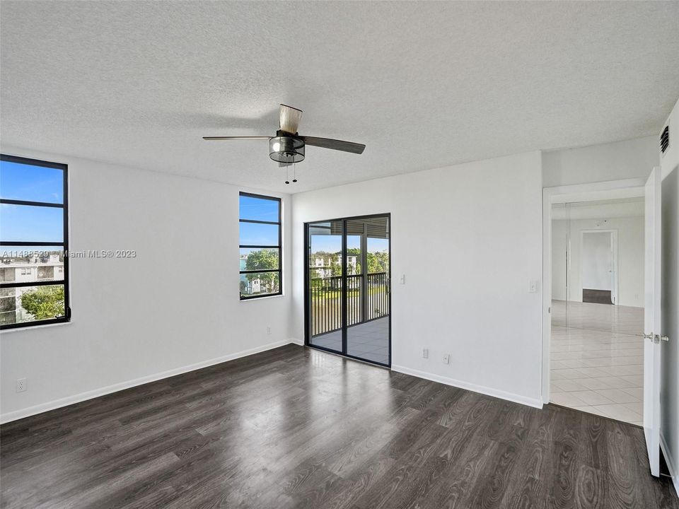 Recently Sold: $278,000 (2 beds, 2 baths, 1222 Square Feet)