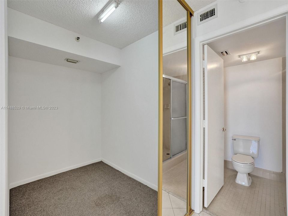 Recently Sold: $278,000 (2 beds, 2 baths, 1222 Square Feet)