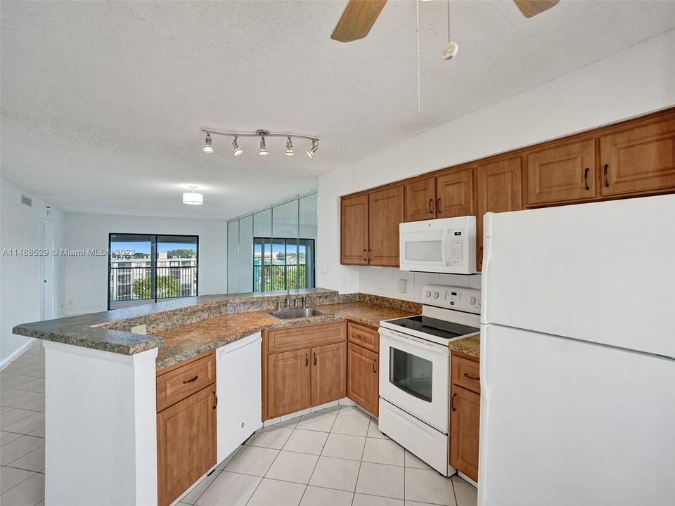 Recently Sold: $278,000 (2 beds, 2 baths, 1222 Square Feet)