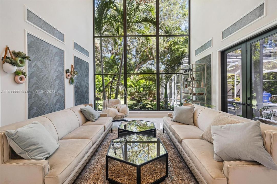 Recently Sold: $4,450,000 (5 beds, 4 baths, 3623 Square Feet)