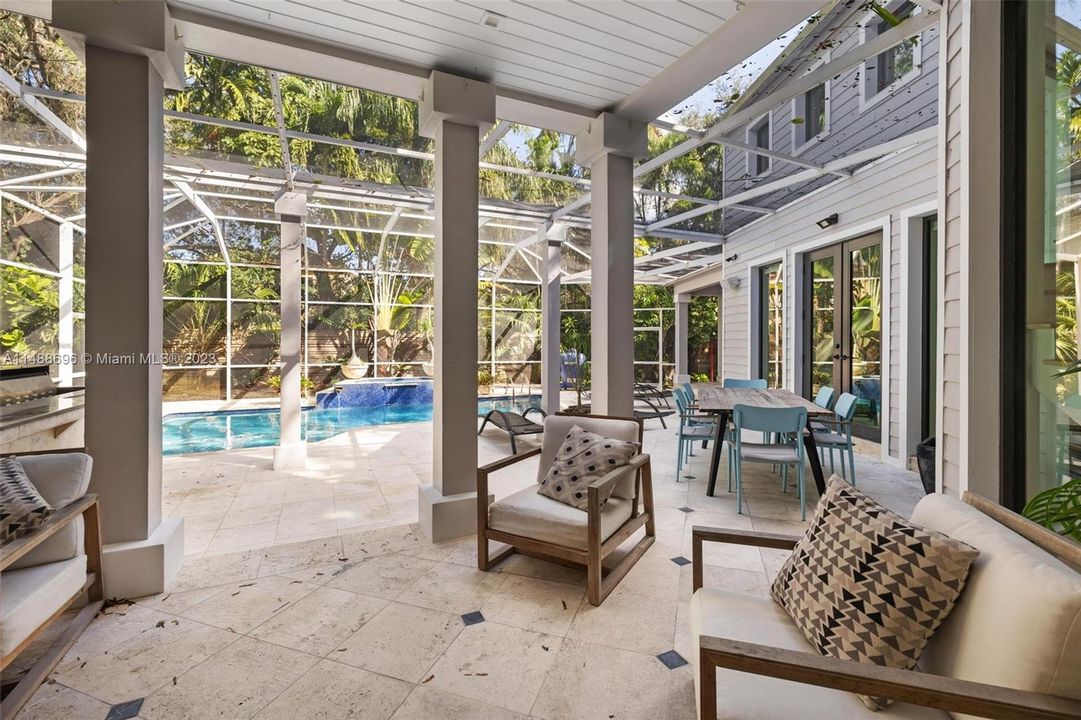 Recently Sold: $4,450,000 (5 beds, 4 baths, 3623 Square Feet)