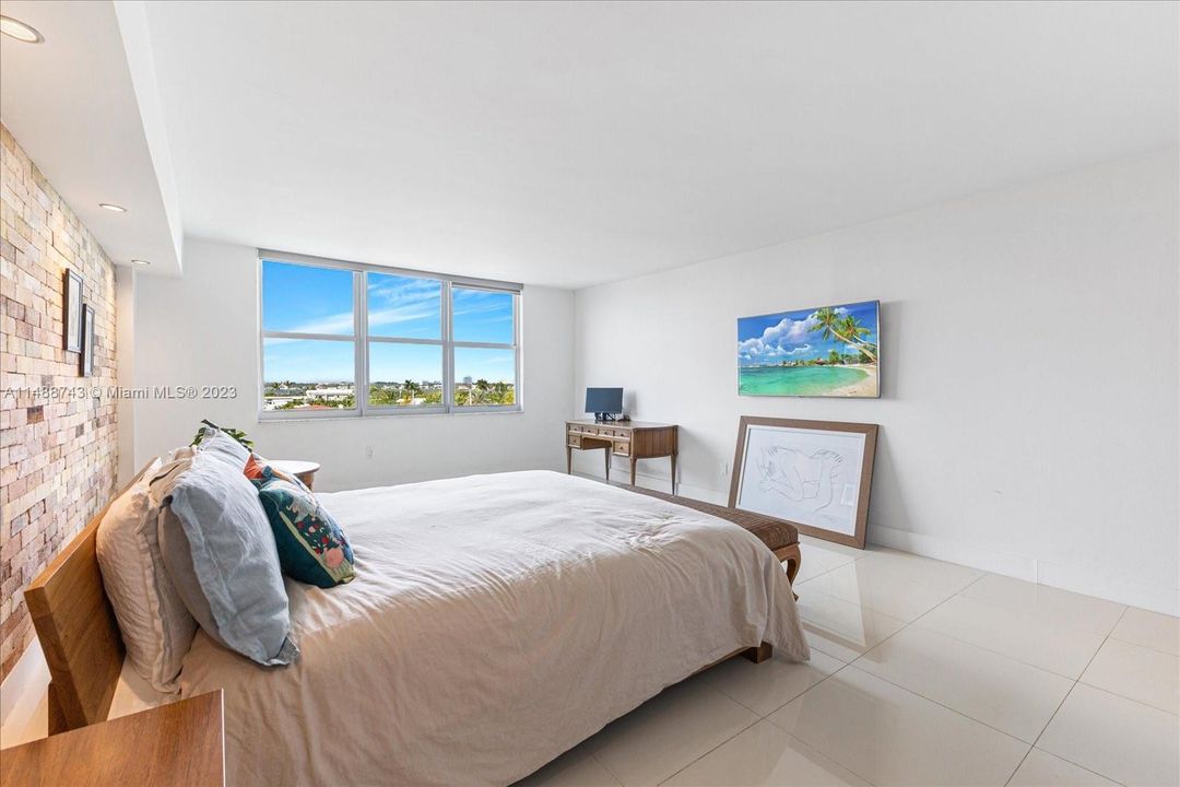 Vendido Recientemente: $718,000 (2 camas, 2 baños, 1484 Pies cuadrados)