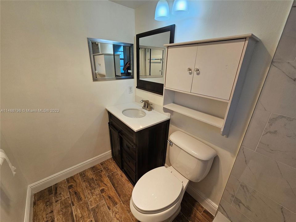 Recently Sold: $127,000 (1 beds, 1 baths, 738 Square Feet)