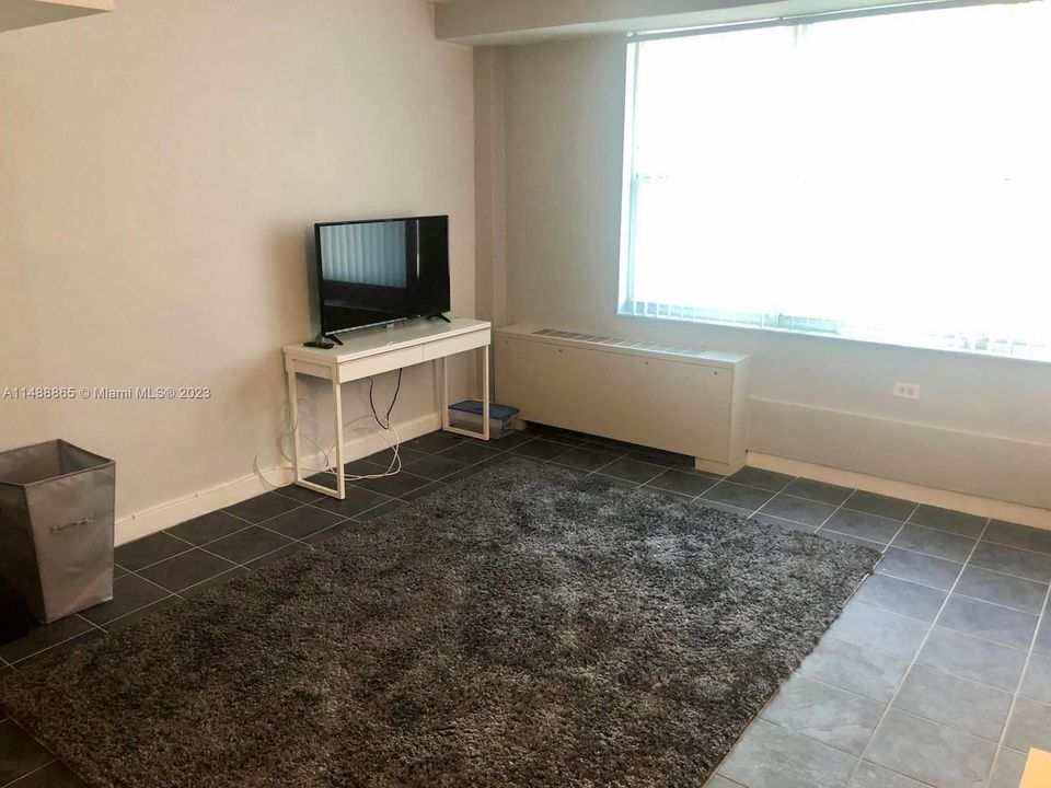 Недавно продано: $220,000 (0 спален, 1 ванн, 420 Квадратных фут)