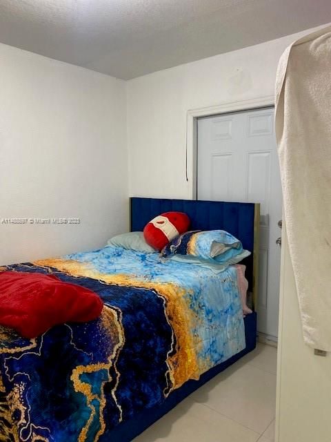 For Rent: $2,900 (2 beds, 1 baths, 750 Square Feet)
