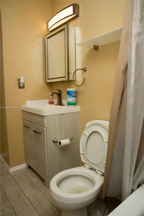 最近租的: $3,000 (3 贝兹, 2 浴室, 1234 平方英尺)