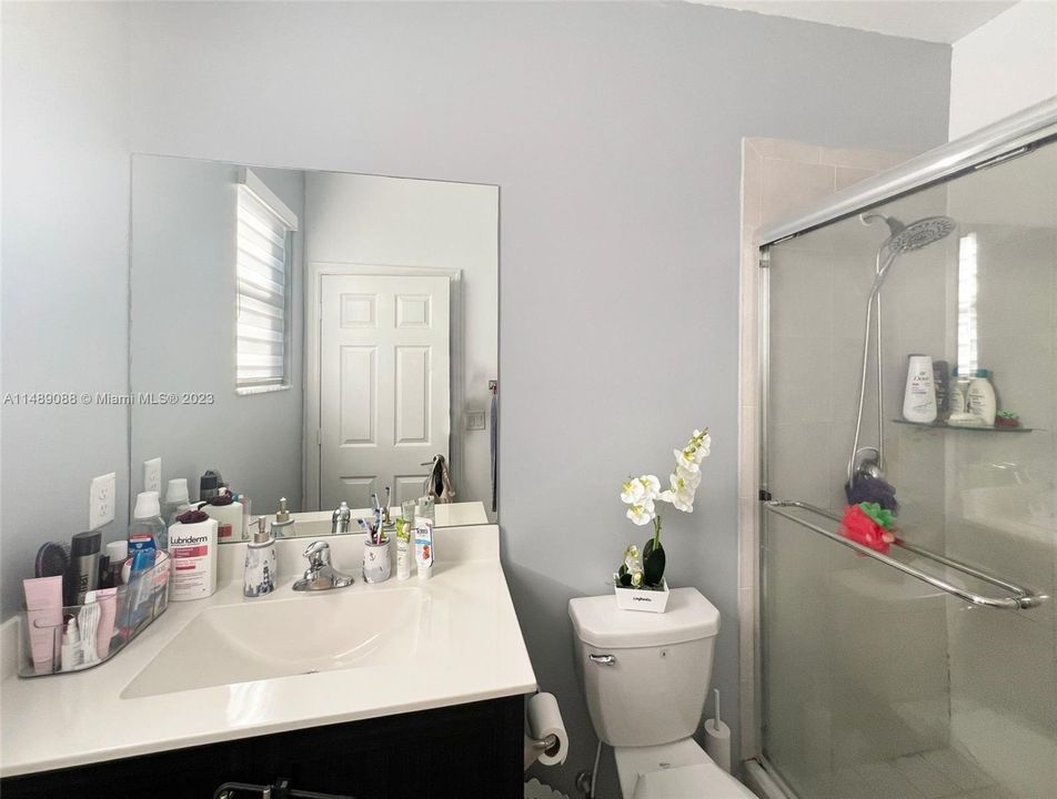 Recently Sold: $510,000 (3 beds, 2 baths, 1483 Square Feet)