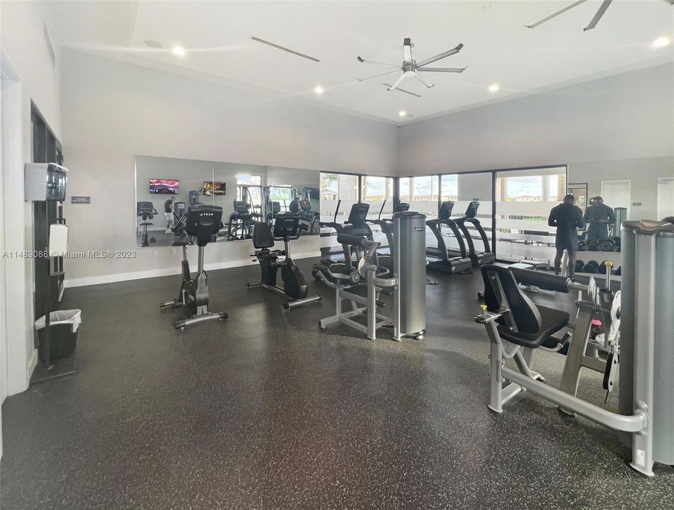 Recently Sold: $510,000 (3 beds, 2 baths, 1483 Square Feet)