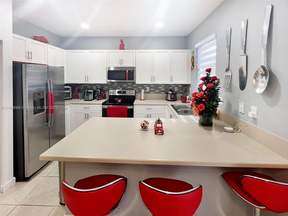 Recently Sold: $510,000 (3 beds, 2 baths, 1483 Square Feet)