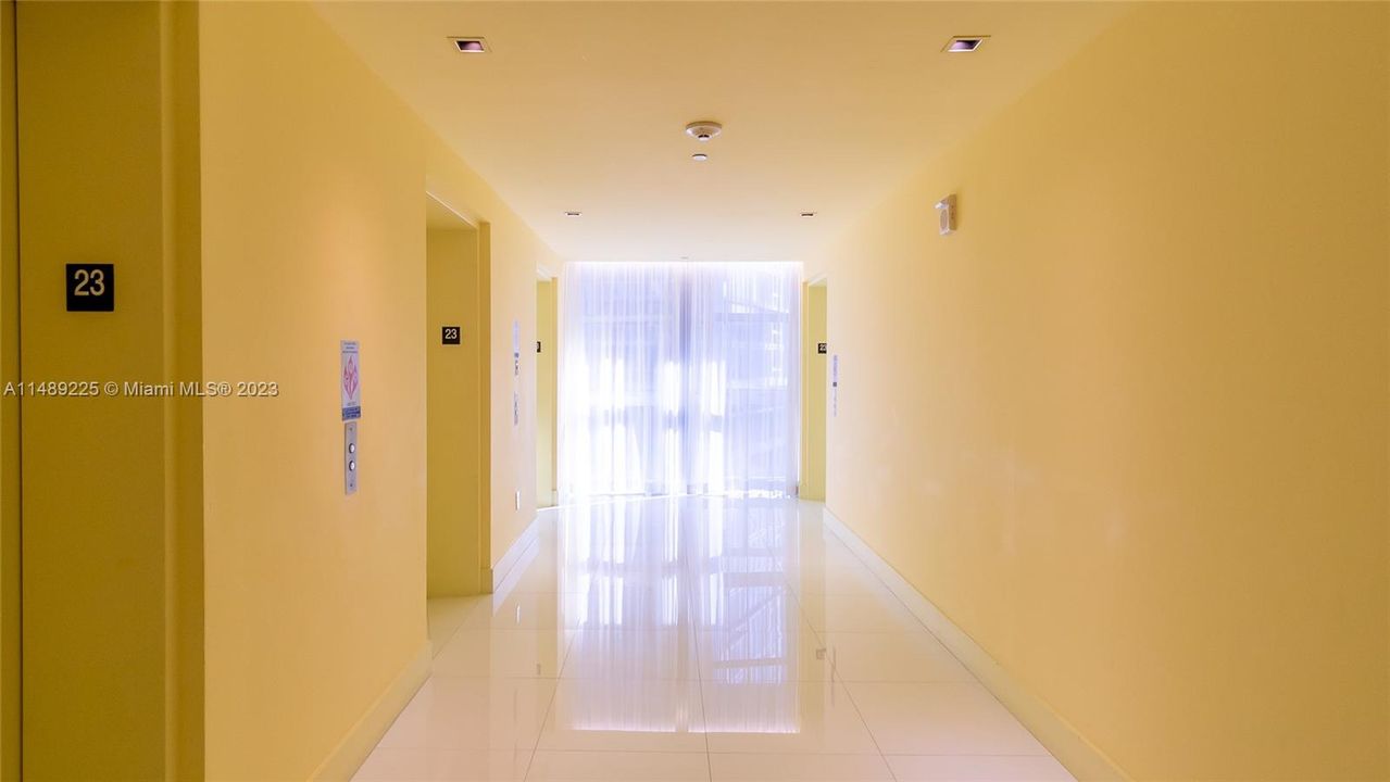 Недавно продано: $425,000 (0 спален, 1 ванн, 598 Квадратных фут)