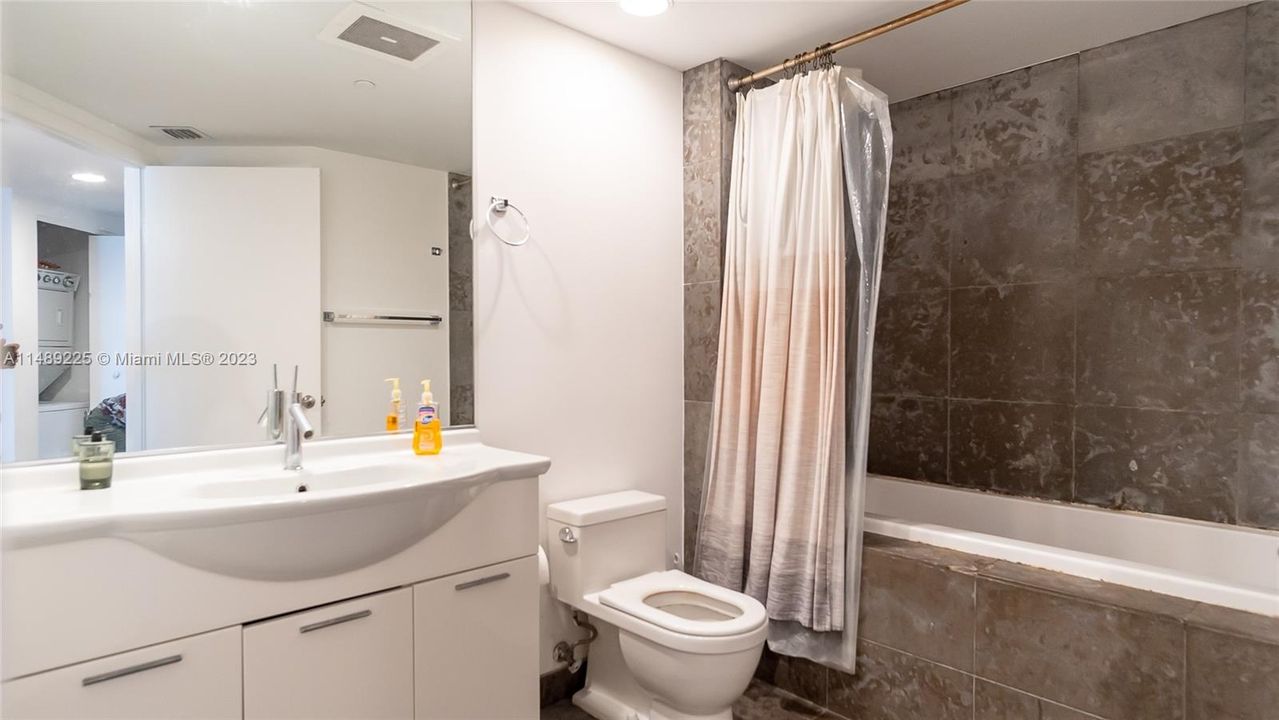 Недавно продано: $425,000 (0 спален, 1 ванн, 598 Квадратных фут)