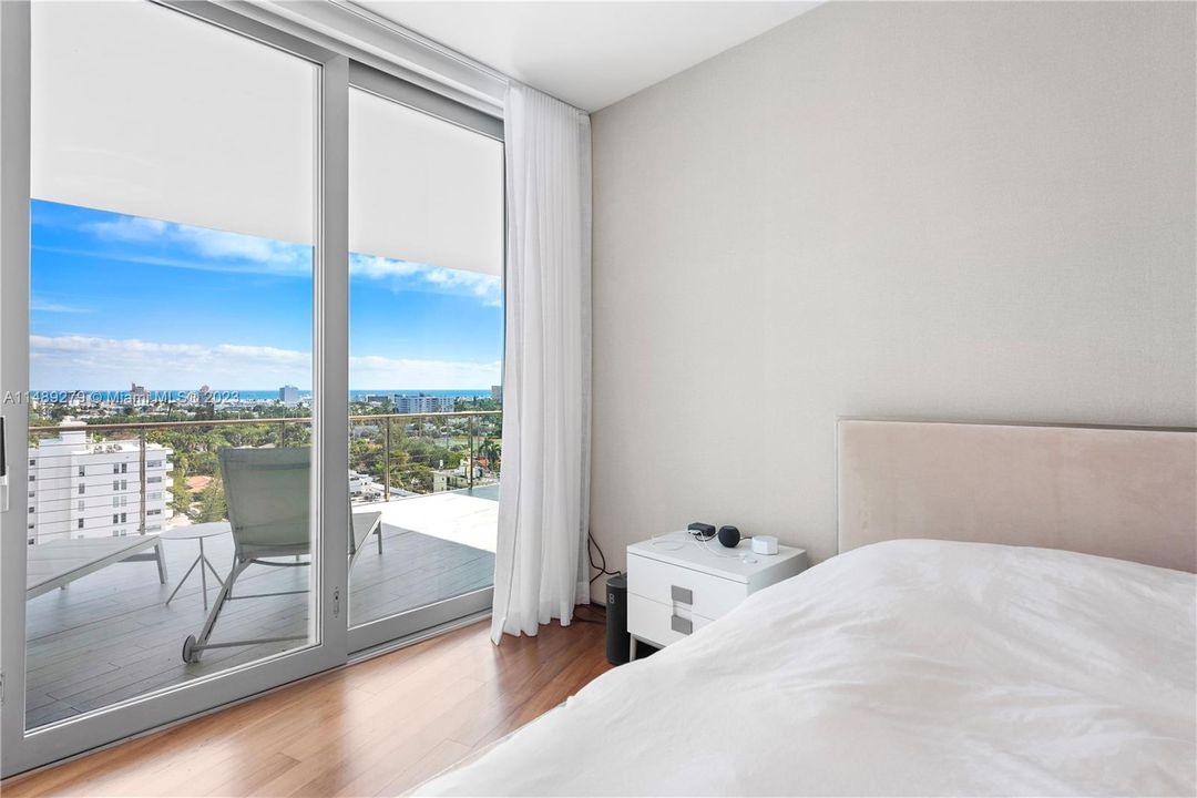 Недавно продано: $3,490,000 (2 спален, 2 ванн, 1910 Квадратных фут)