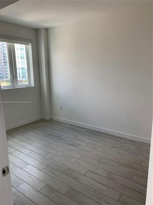 Recently Sold: $375,000 (1 beds, 1 baths, 560 Square Feet)