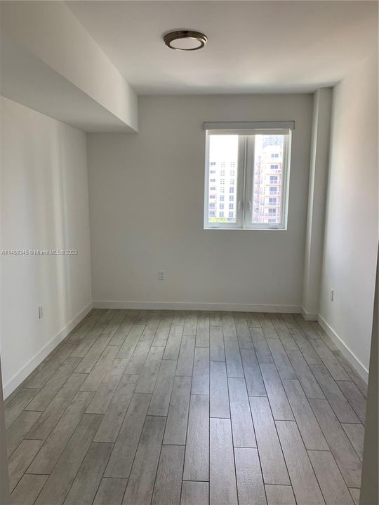 Recently Sold: $375,000 (1 beds, 1 baths, 560 Square Feet)