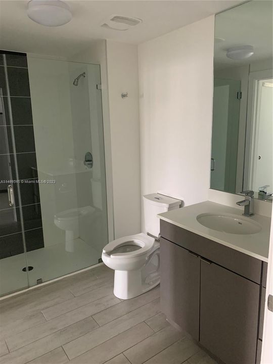 Recently Sold: $375,000 (1 beds, 1 baths, 560 Square Feet)