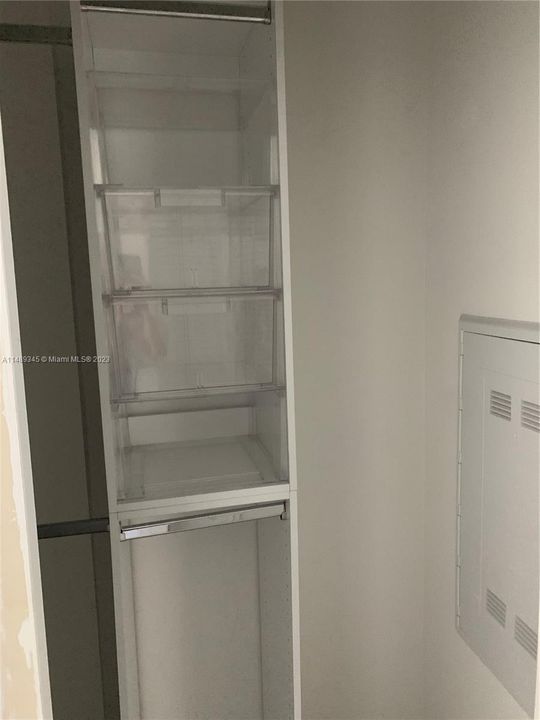 Recently Sold: $375,000 (1 beds, 1 baths, 560 Square Feet)