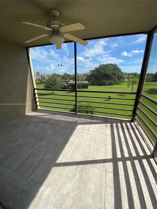 Recently Sold: $180,000 (1 beds, 1 baths, 688 Square Feet)