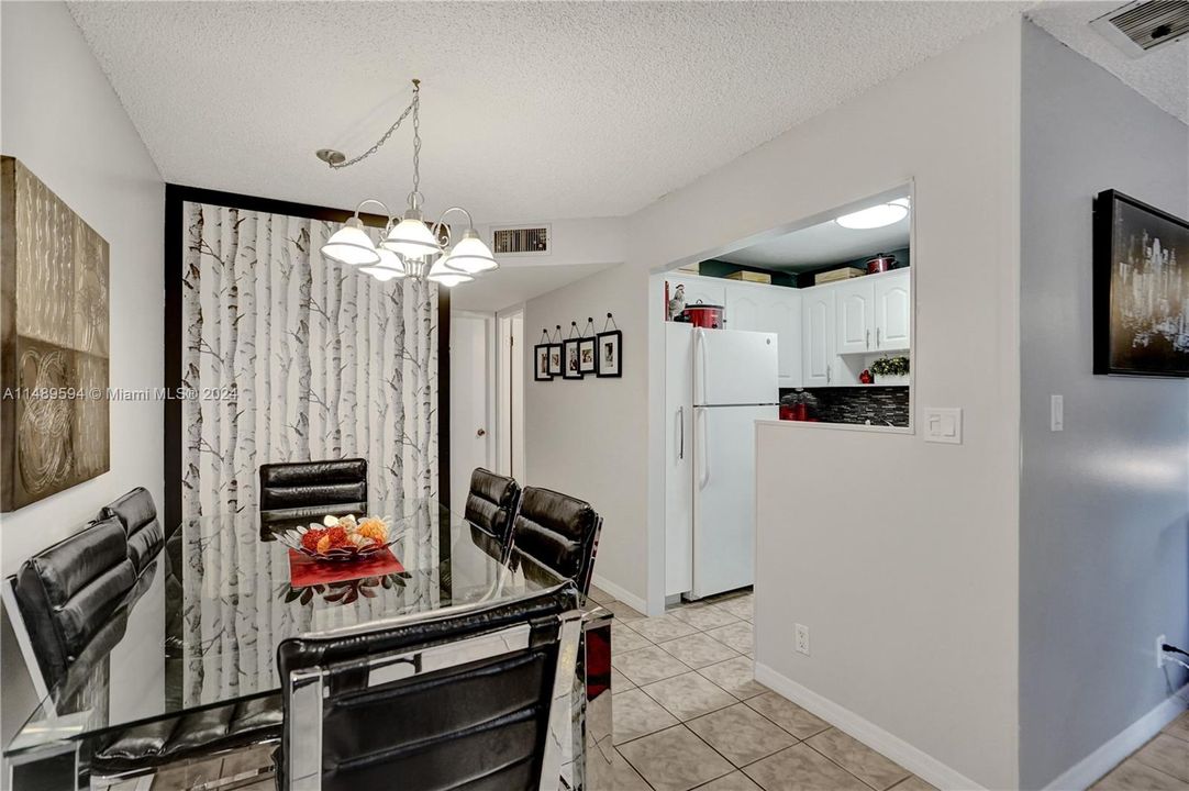 For Sale: $92,000 (1 beds, 1 baths, 590 Square Feet)
