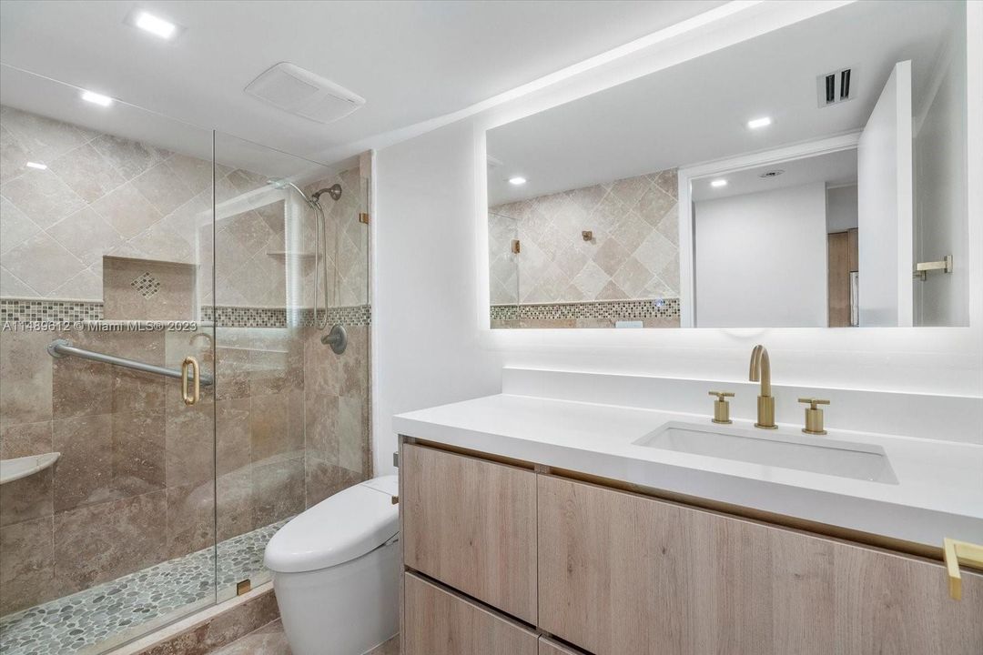 Recently Rented: $3,500 (2 beds, 2 baths, 1271 Square Feet)