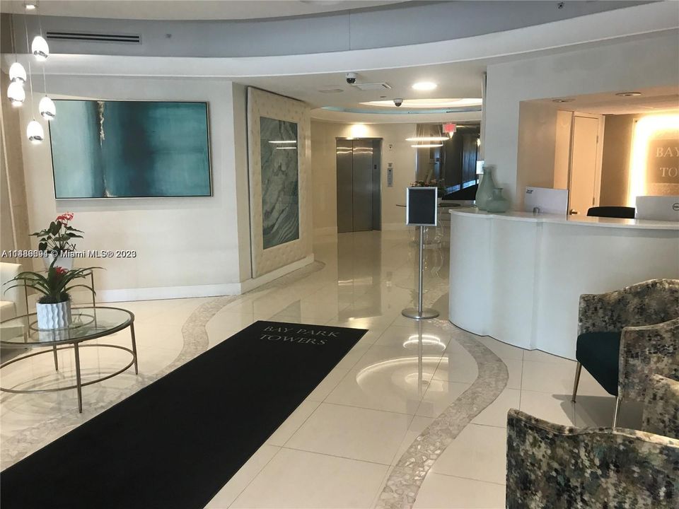 Recently Rented: $2,600 (2 beds, 2 baths, 1230 Square Feet)