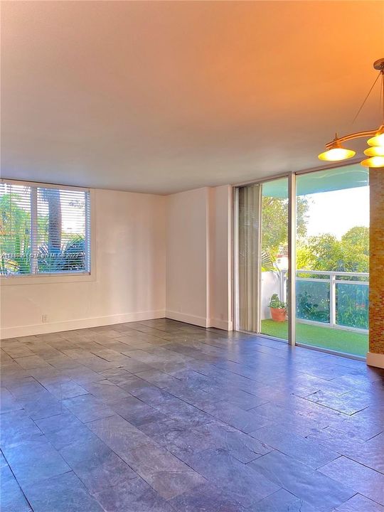 Recently Rented: $2,600 (2 beds, 2 baths, 1230 Square Feet)