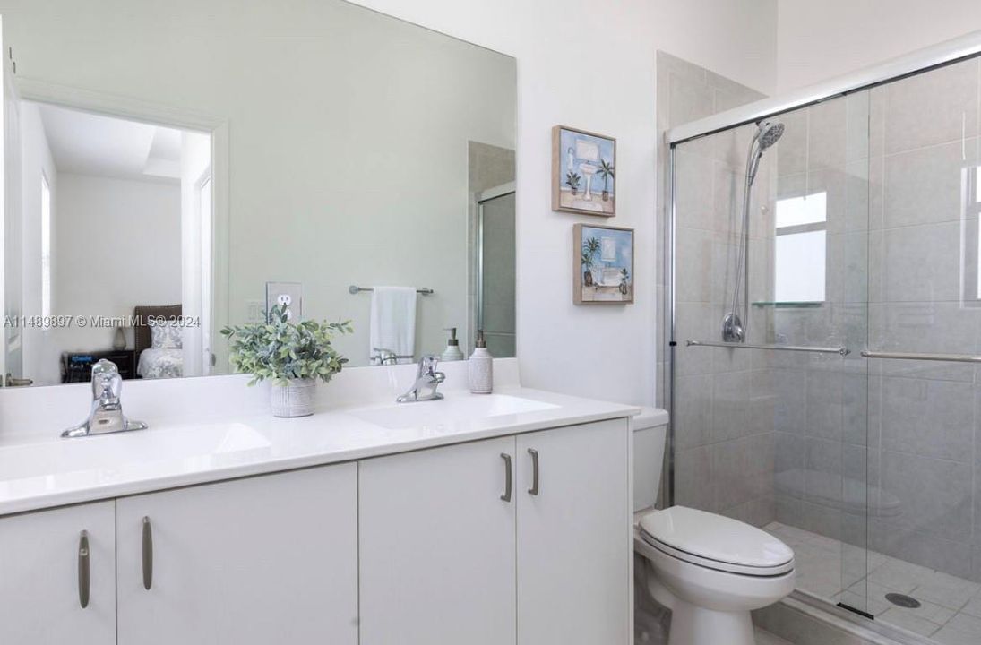 Недавно продано: $525,000 (3 спален, 2 ванн, 1344 Квадратных фут)