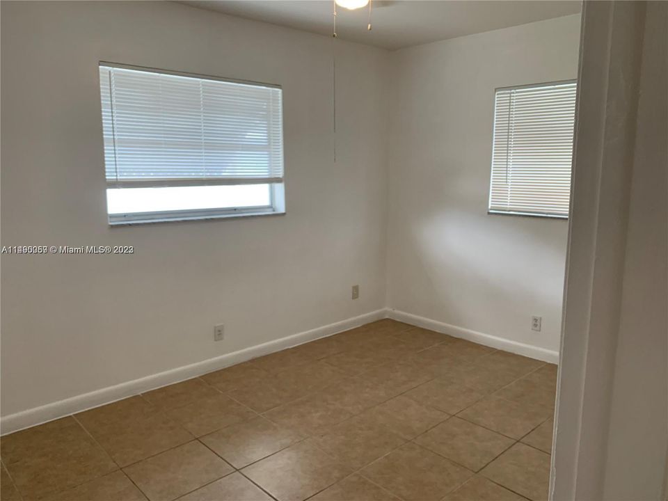 Recently Sold: $196,000 (2 beds, 2 baths, 840 Square Feet)