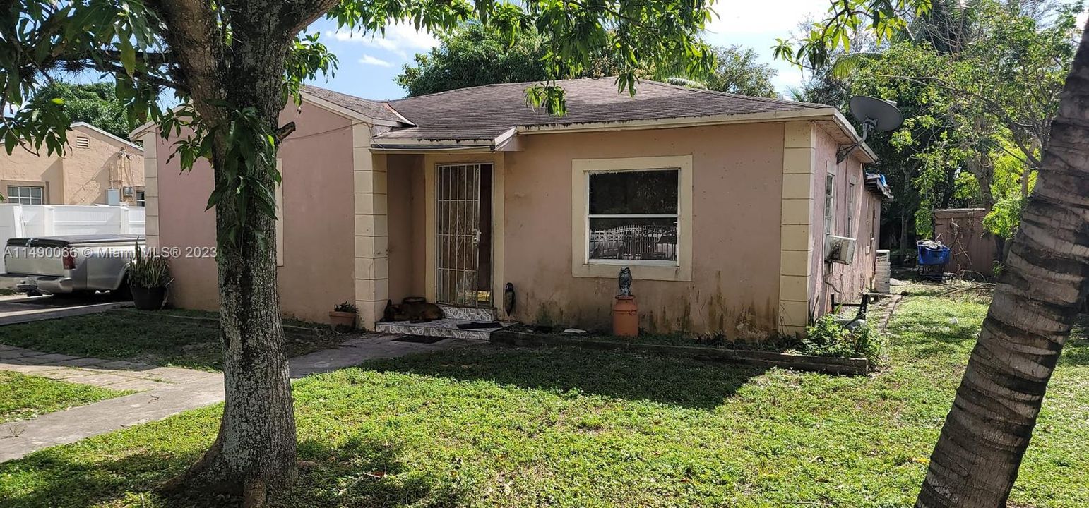 Active With Contract: $74,900 (2 beds, 1 baths, 0 Square Feet)