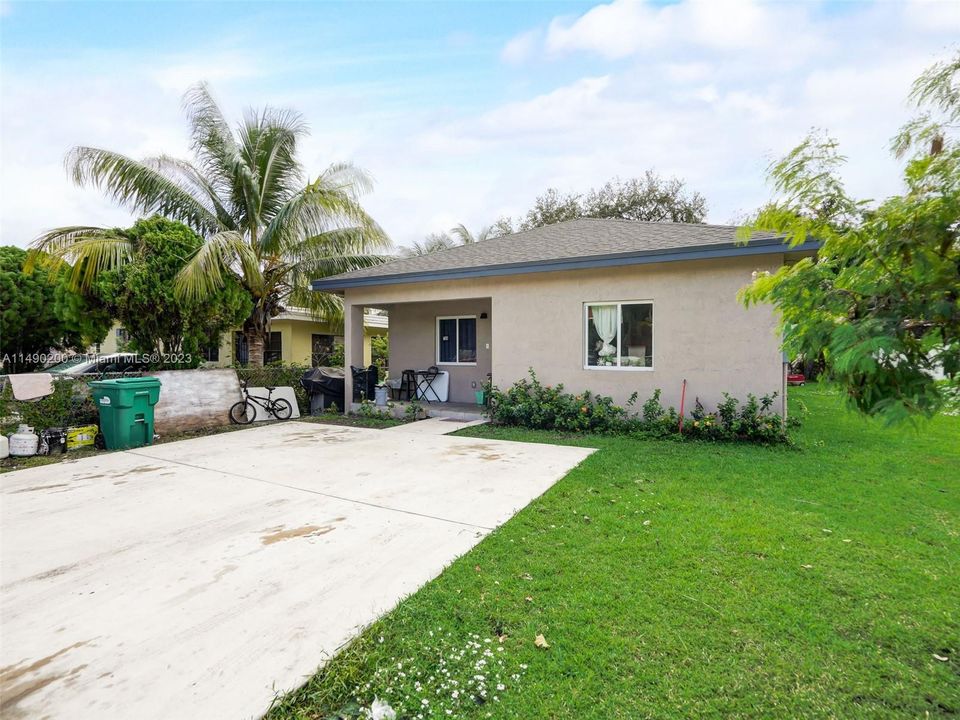 Недавно продано: $540,000 (4 спален, 2 ванн, 1443 Квадратных фут)