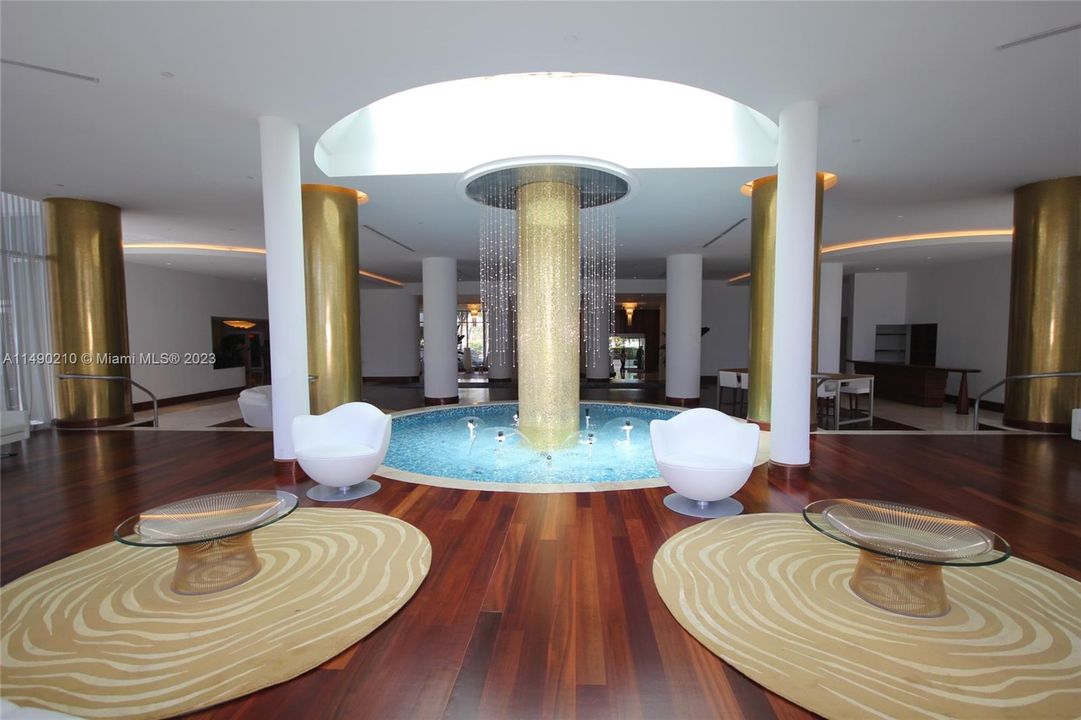 В аренду: $5,300 (2 спален, 2 ванн, 1030 Квадратных фут)