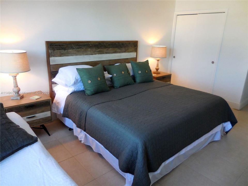 В аренду: $5,300 (2 спален, 2 ванн, 1030 Квадратных фут)