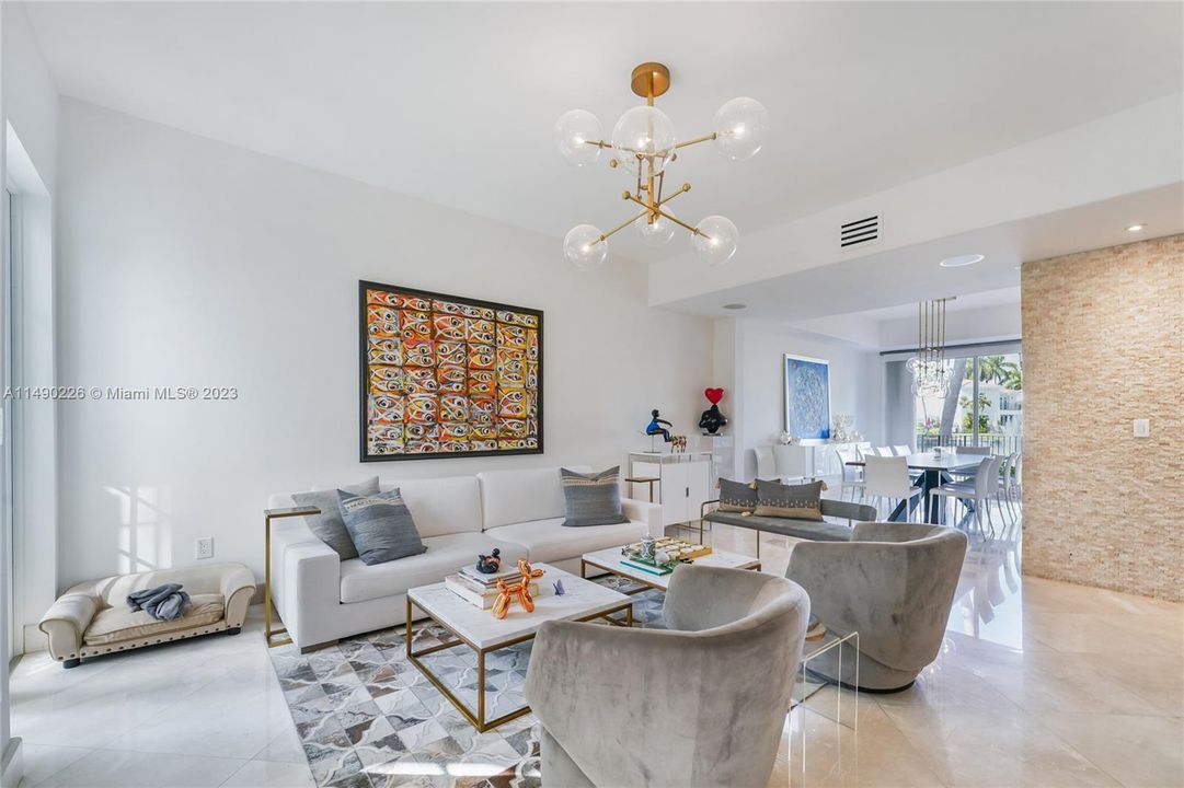 Recently Rented: $9,990 (4 beds, 4 baths, 2954 Square Feet)