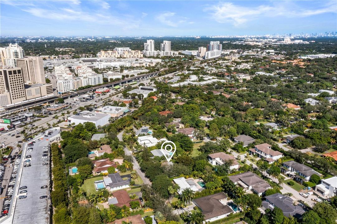 Recently Sold: $1,275,000 (4 beds, 3 baths, 2576 Square Feet)