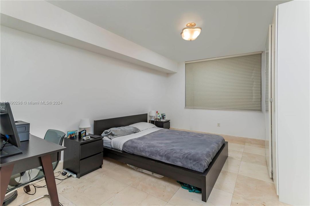 Недавно продано: $435,000 (1 спален, 1 ванн, 775 Квадратных фут)