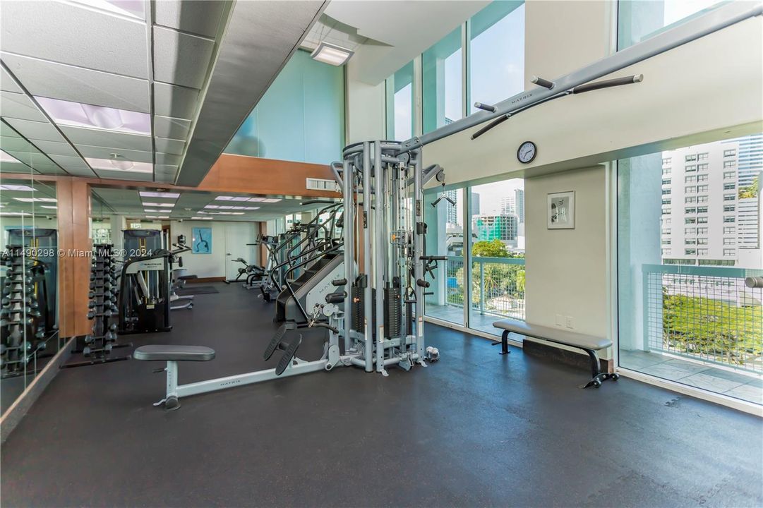 Недавно продано: $435,000 (1 спален, 1 ванн, 775 Квадратных фут)