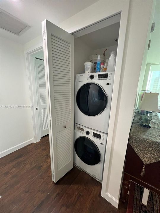 En Venta: $499,900 (1 camas, 1 baños, 856 Pies cuadrados)