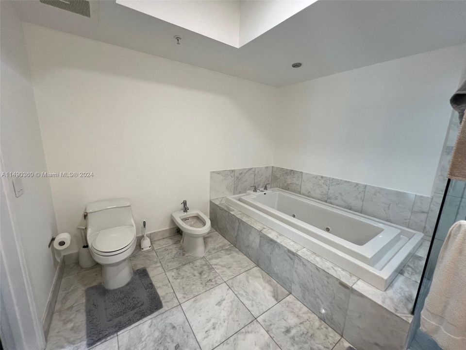 En Venta: $499,900 (1 camas, 1 baños, 856 Pies cuadrados)