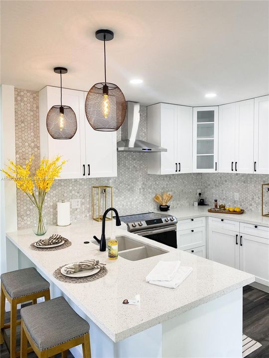 Recently Sold: $459,000 (3 beds, 2 baths, 1342 Square Feet)