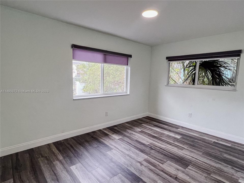 Recently Sold: $459,000 (3 beds, 2 baths, 1342 Square Feet)