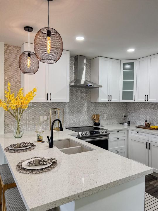 Recently Sold: $459,000 (3 beds, 2 baths, 1342 Square Feet)