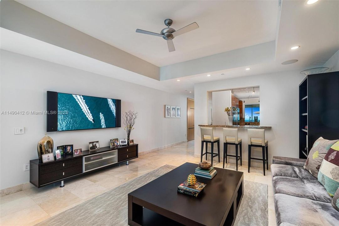 Active With Contract: $5,500,000 (4 beds, 4 baths, 3640 Square Feet)