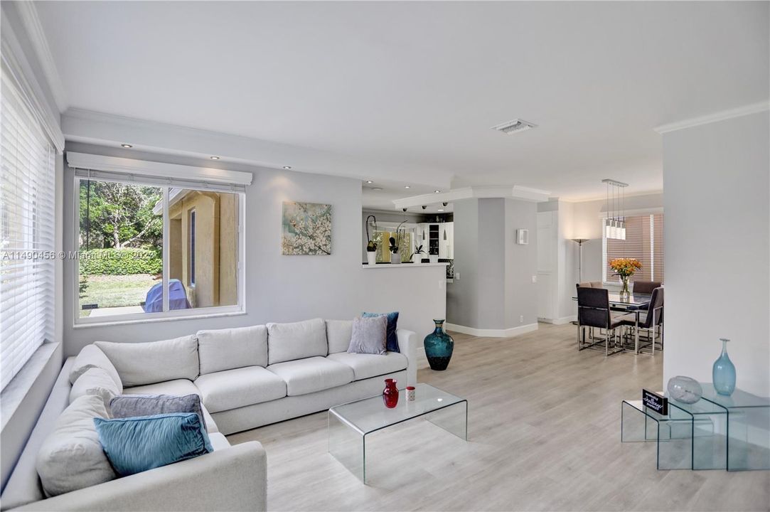 Recently Sold: $827,000 (4 beds, 2 baths, 1802 Square Feet)