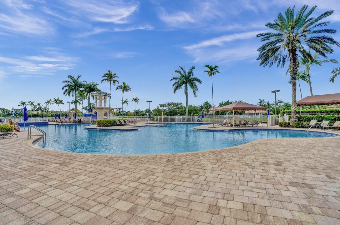 Recently Sold: $827,000 (4 beds, 2 baths, 1802 Square Feet)